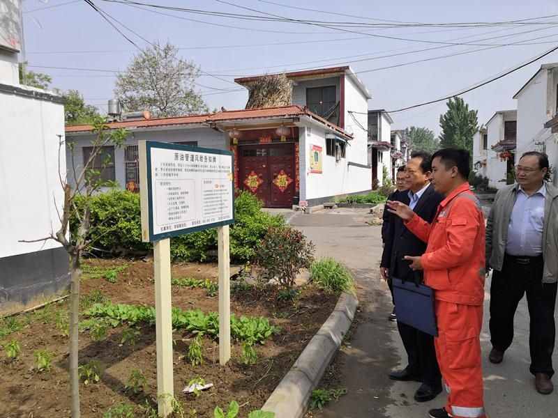 市能源局刘忠波局长节日期间带队督导煤矿和油气管道安全工作