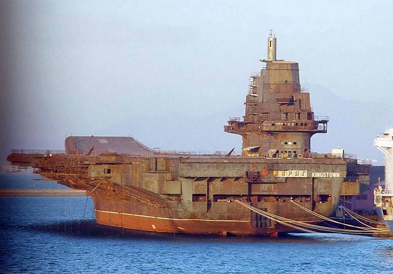 日法东海联合军演，俄罗斯4艘老军舰开赴东海，能打过日本吗？
