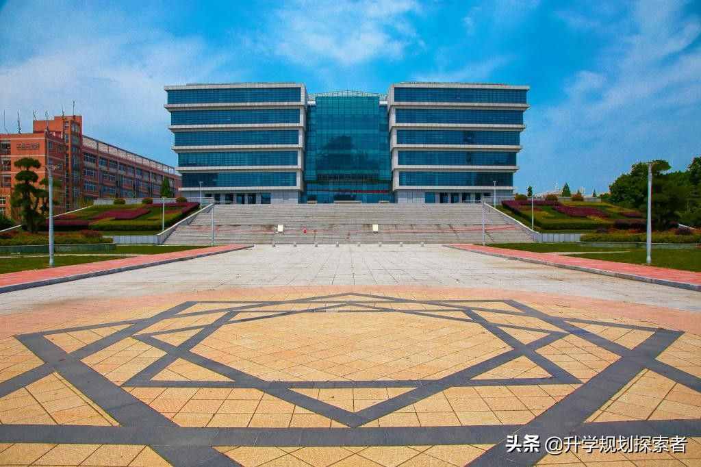 这所武汉的低调大学，是武器装备科研生产单位二级保密，分数不高