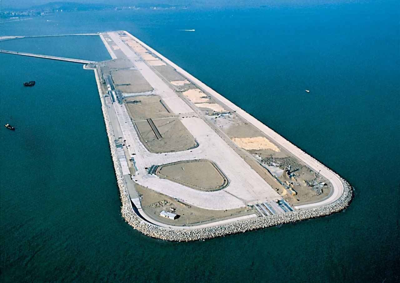 是土地不够用吗，大连为何要耗费236亿，在海上建造机场？
