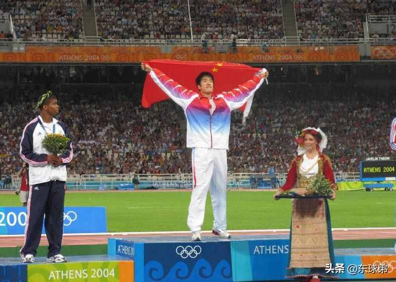 获得雅典奥运金牌，“飞人”刘翔一共获得多少奖金？数字惊人