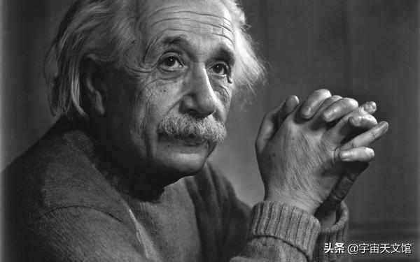 爱因斯坦有多牛？引力波预言百年后被验证，4大理论推动科学进步