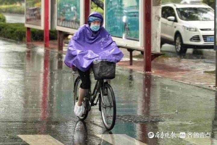 多图｜强对流天气再袭济南，雨天路滑注意安全