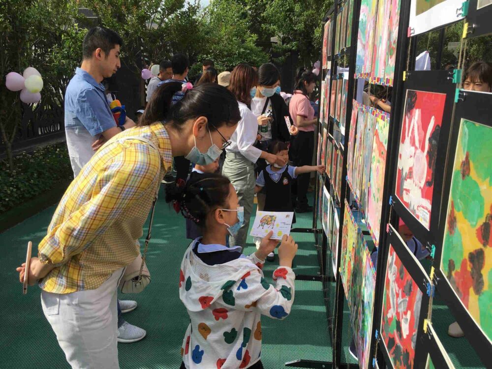 宝鸡金色原点幼儿园举办幼儿美术画展暨大型亲子美术活动