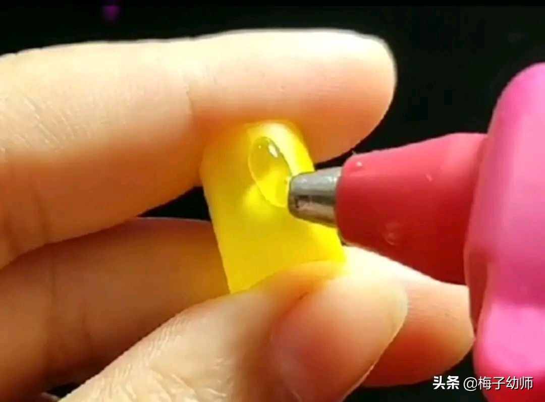 今天分享几个简单有趣的幼儿小玩具教程