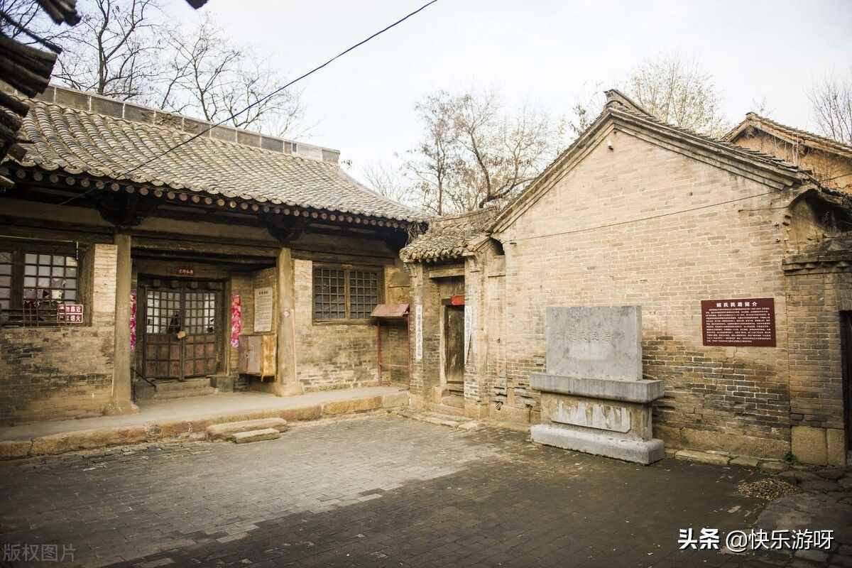 中国最大、最古老的九龙壁：大同九龙壁
