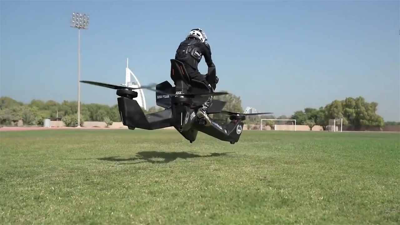 现实版空中骑士，湖南一男子造出飞行摩托，飞行高度能达到3000米