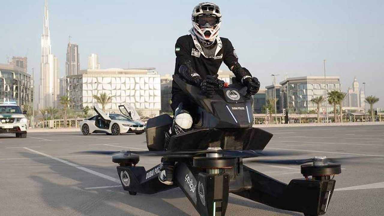 现实版空中骑士，湖南一男子造出飞行摩托，飞行高度能达到3000米