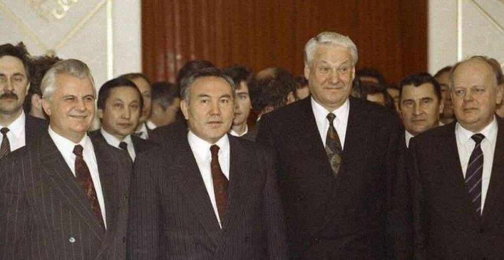 叶利钦解体苏联的目的是什么？