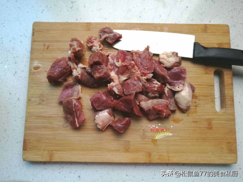 大厨教你做原汁清炖牛肉，汤色清亮牛肉软烂，一喝就是两大碗