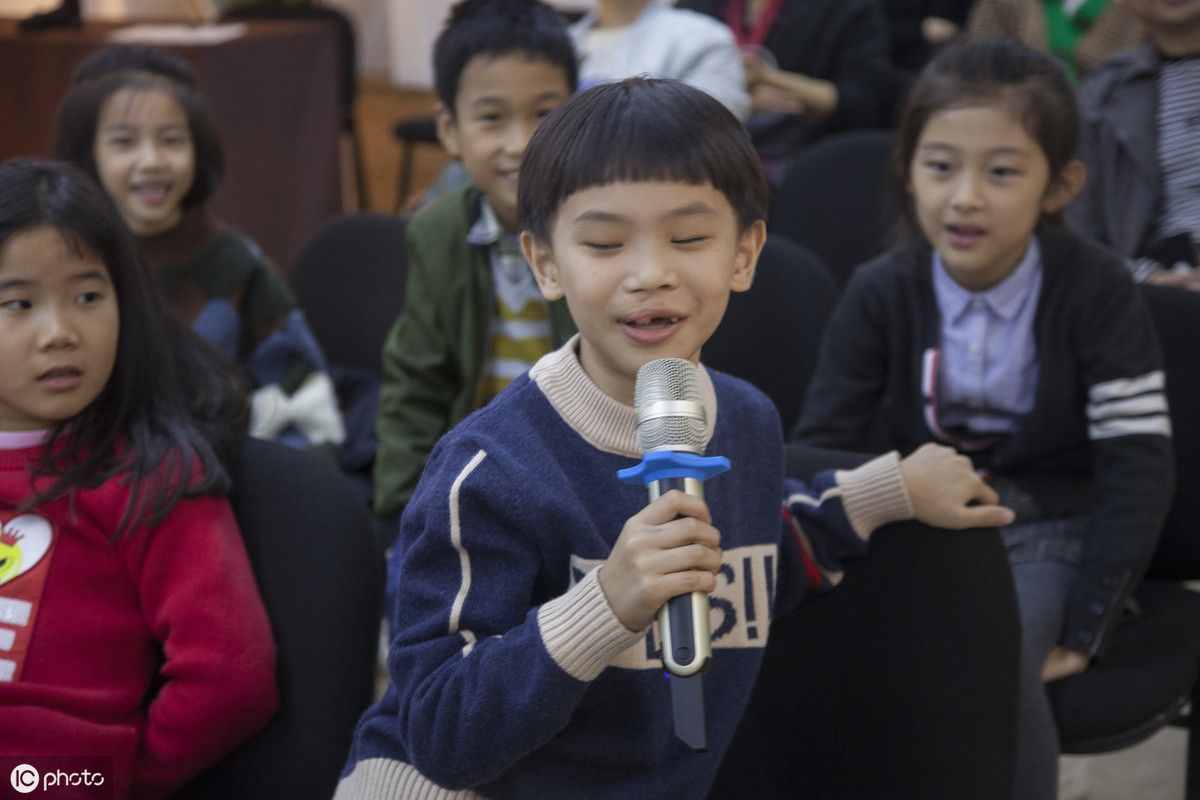 教师管不住纪律，被校长约谈。学会这几招，可轻松掌控课堂