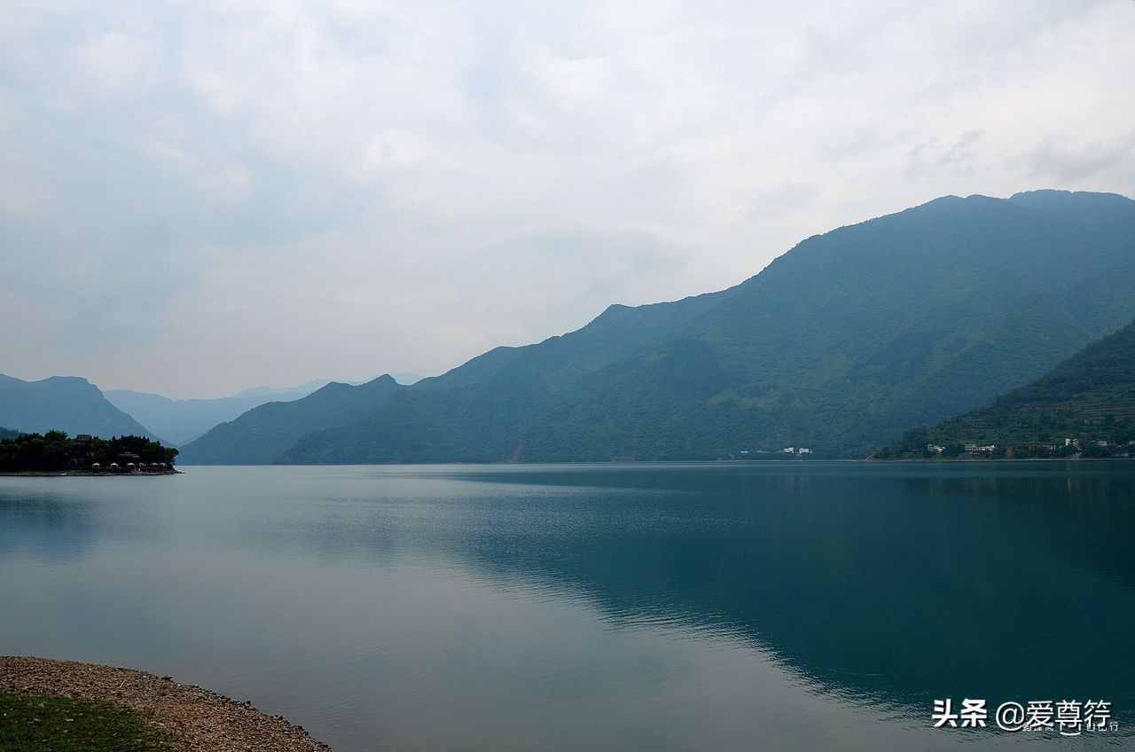 中国十个最深的湖泊