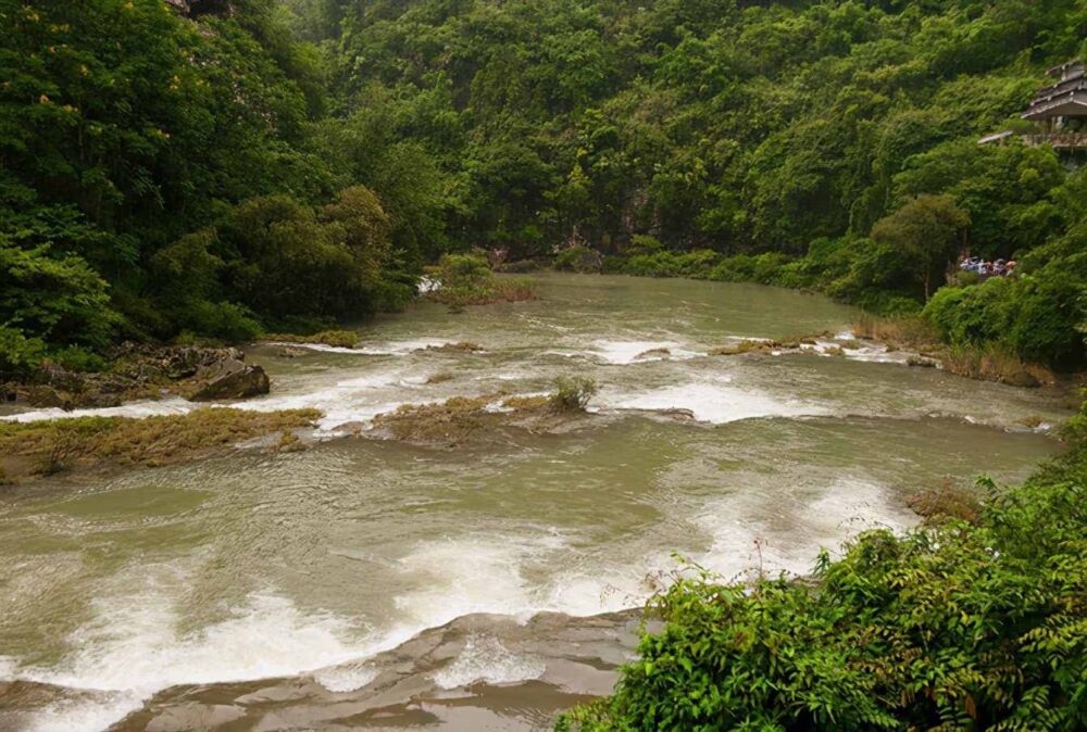 亚洲最大的瀑布就在贵州，人间仙境黄果树，没有来过可太亏啦