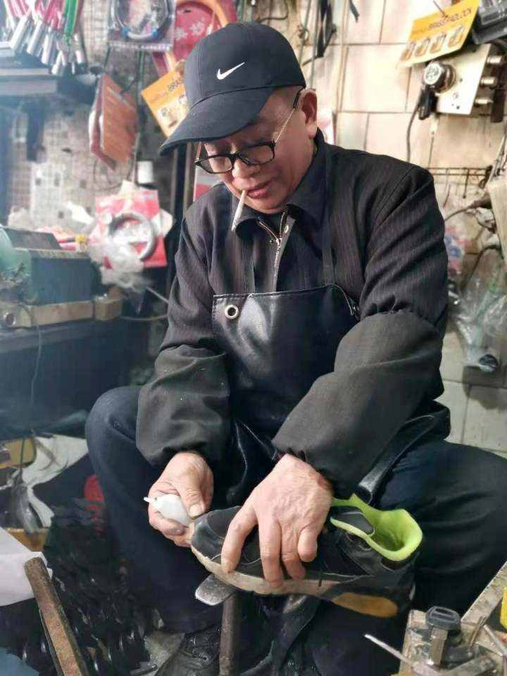 小时小店｜配钥匙最低2元，修鞋子只要几块钱，我推荐杭州三墩这家46年的无名小店
