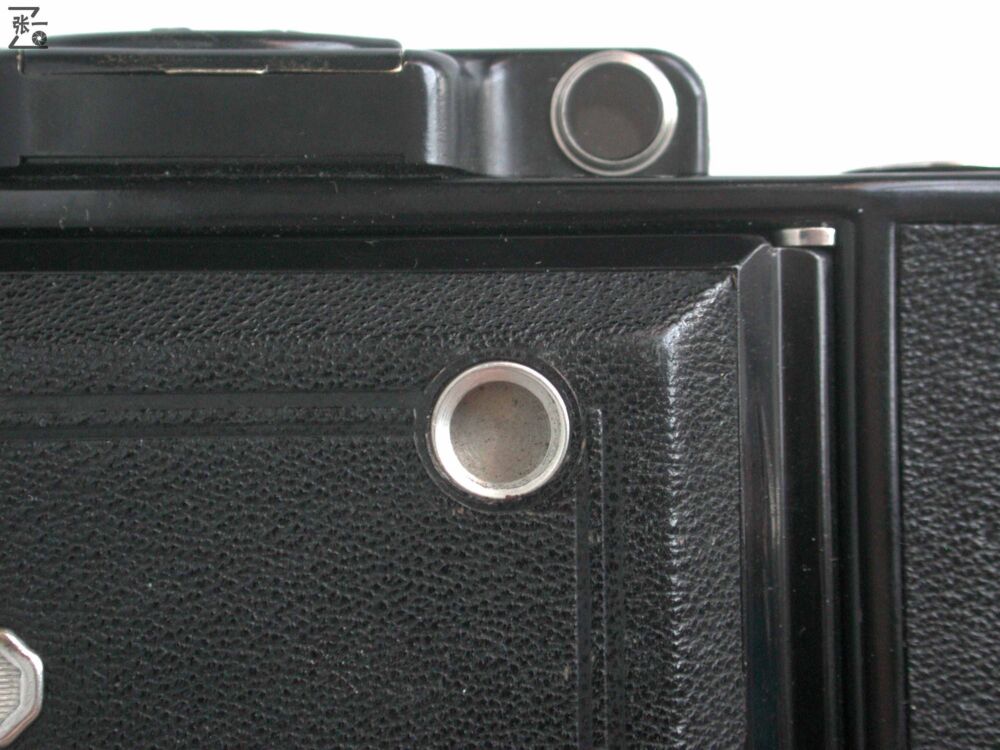黄斑对焦的折叠皮腔相机：德国蔡司Zeiss Super Ikonta 530/2