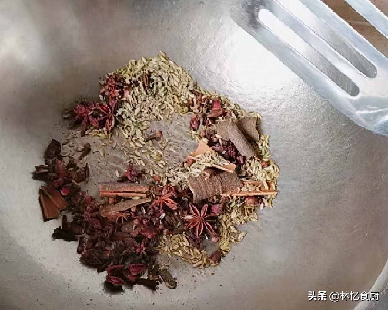 正宗五香粉的配方是什么？一文详解，在家就能做，新手也能掌握