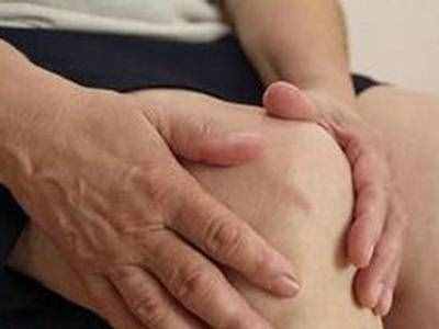 膝盖酸痛是怎么回事，膝盖酸痛是风湿病吗 分析膝盖酸痛的原因