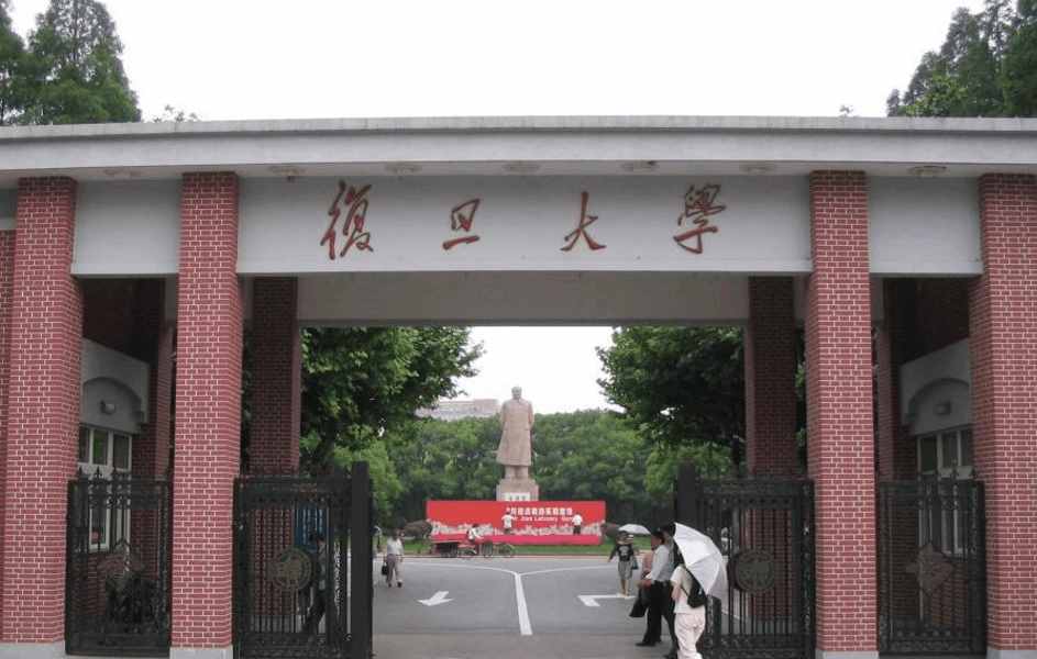 中国最顶尖的10所大学，考上任何一所你就是人中“翘楚”！