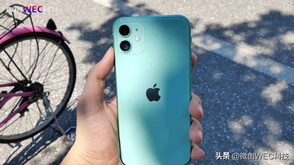 iPhone 11和11 Pro上手体验：价格相差3000块，两者到底差在哪？