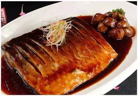 吃金枪鱼最健康，四大家鱼的常见烹饪做法
