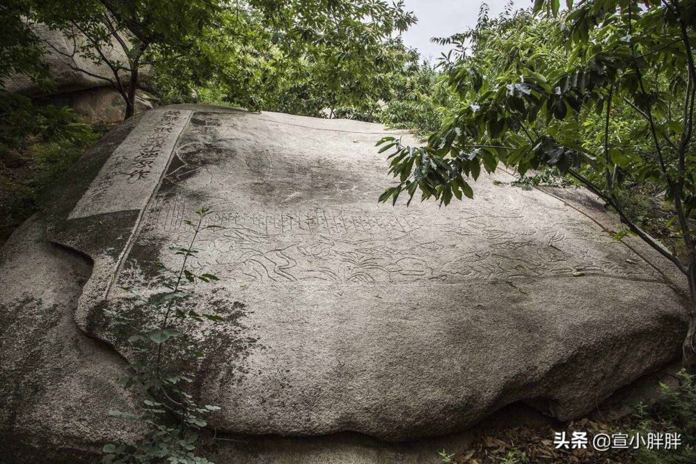 北京怀柔的鳞龙山自然风景区，奇峰怪石，满山果香