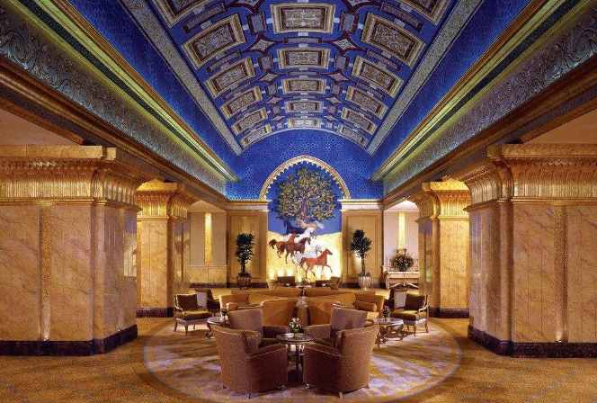 全球唯一一个八星酒店：耗资200亿用了22吨黄金，最贵要十万一晚