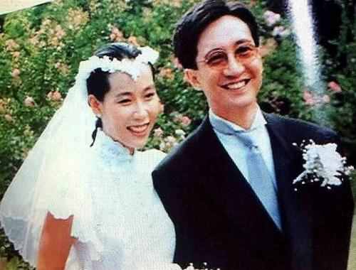 叶童的佛系情史：结婚33年未生育，丈夫出轨多次仍处处维护