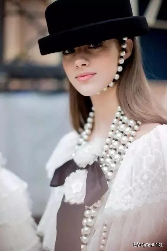 从18岁到80岁都显美的珍珠配饰，5个方法选出最适合你的那款