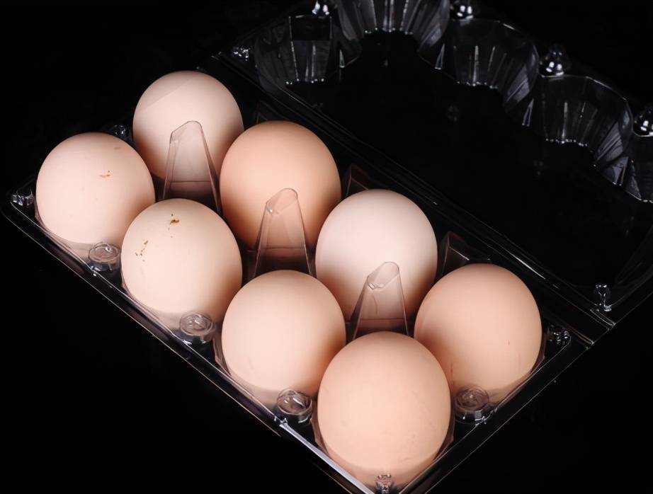 煮鸡蛋，别直接就下锅，牢记这3点，水煮蛋不开裂好剥皮，更嫩滑