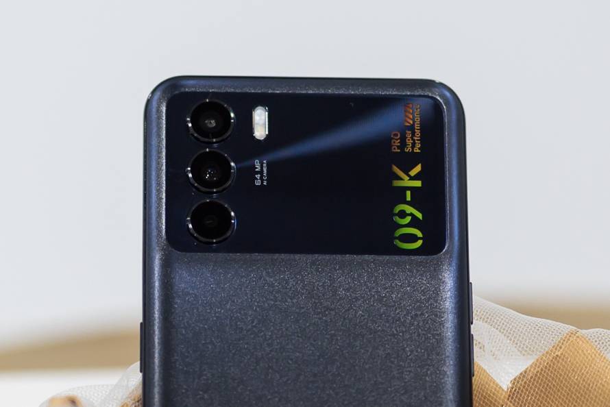 OPPO K9 Pro体验：天玑1200搭配120Hz屏幕，打游戏的一把好手