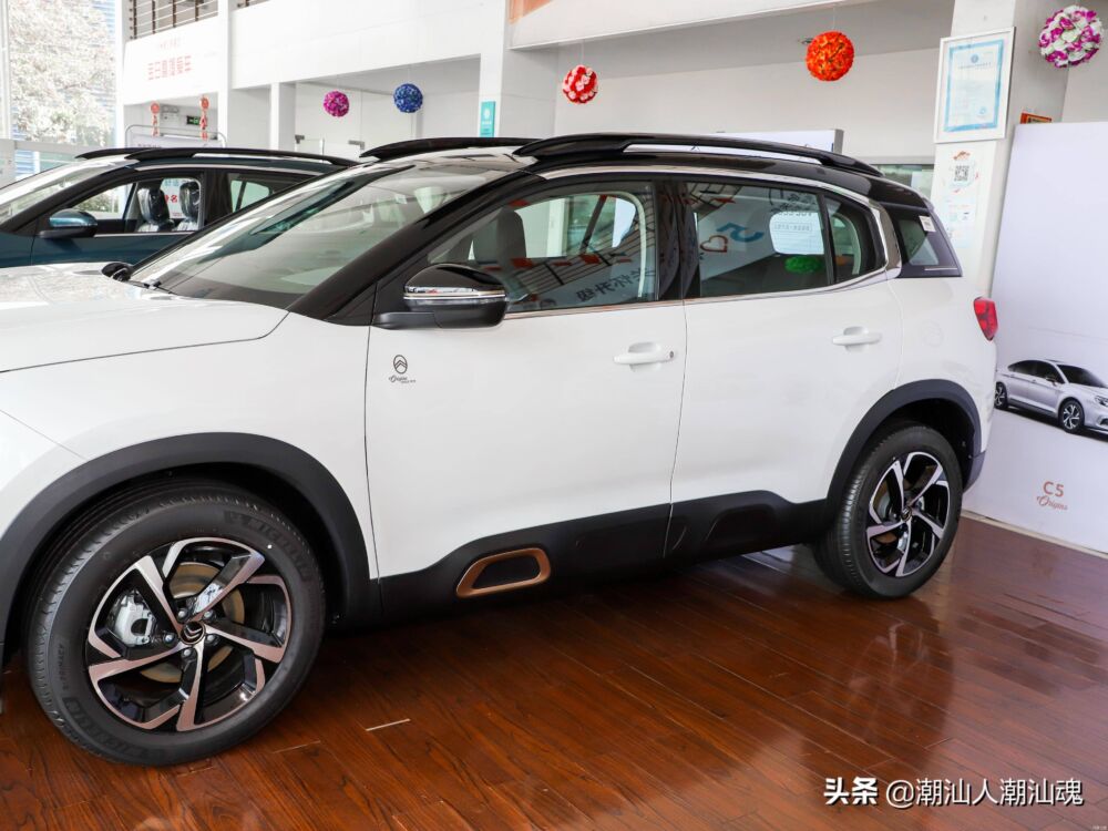 硬核口碑：天逸 C5 AIRCROSS 有颜好用没买错