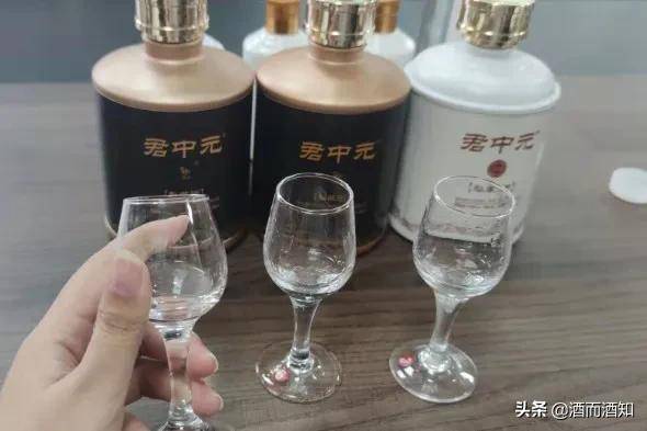 中国2021最好喝的5款白酒，喝过2个都是土豪，你的实力允许喝几瓶