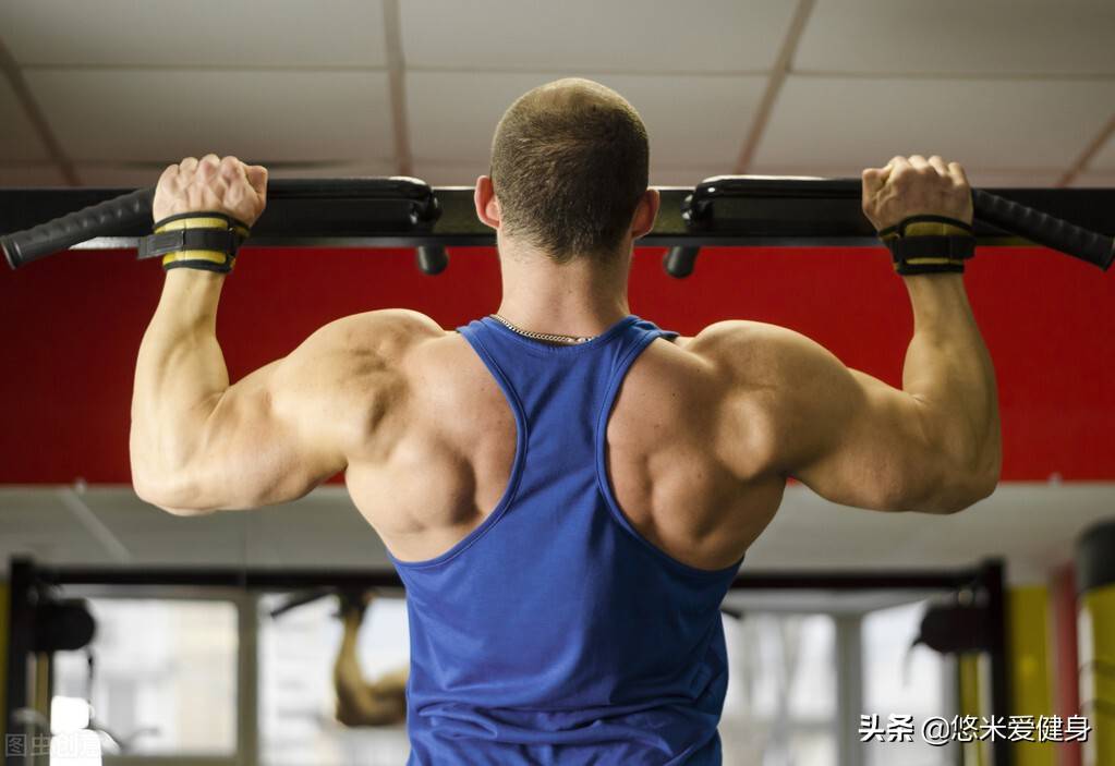 怎么锻炼手臂力量？4个动作每天练1次，让你的手臂肌肉更强壮
