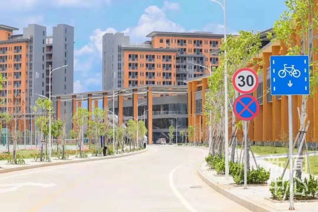 广科跻身中国顶尖民办大学行列