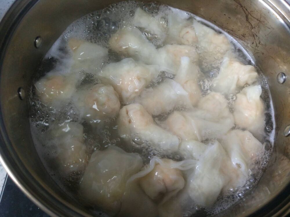 想要馄饨好吃，调馅很关键，手把手教你做馄饨馅，孩子特别喜欢吃