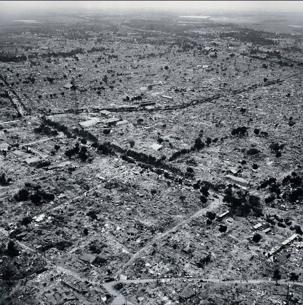 回顾1976年的唐山大地震，仅23秒，超24万人死亡，73万人受伤