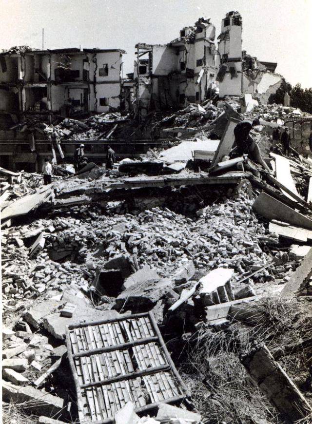 回顾1976年的唐山大地震，仅23秒，超24万人死亡，73万人受伤