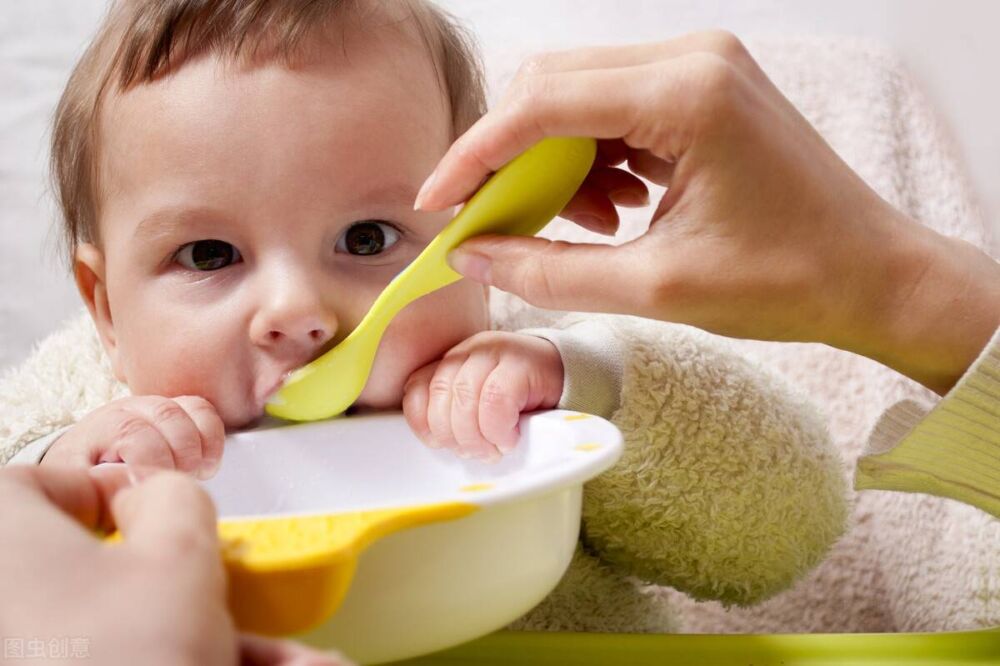 “诺必行婴宝”教你宝宝断奶后，妈妈要吃什么回奶？