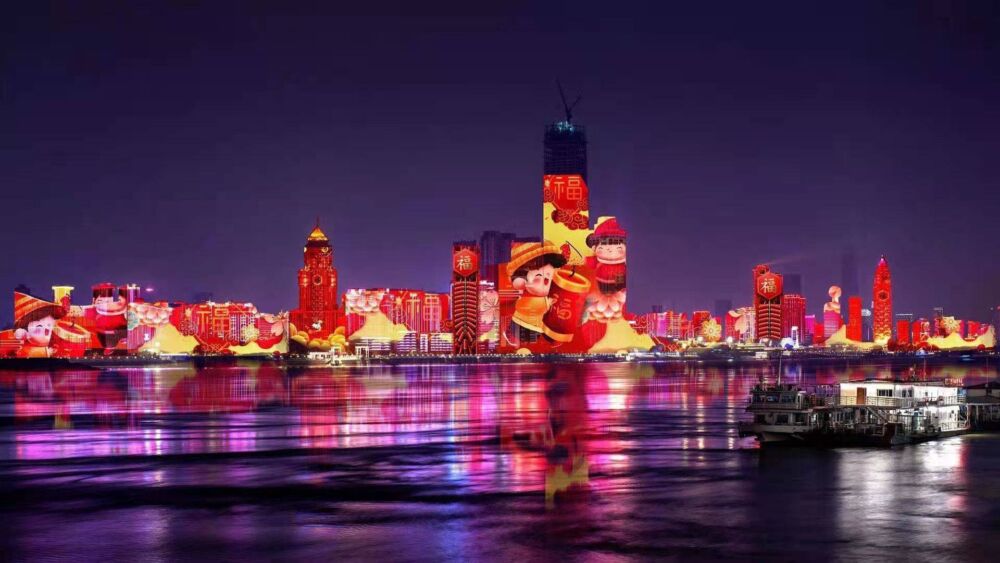 赏灯光秀、乘长江游船、逛东湖绿道……春节武汉“江湖游”攻略来了