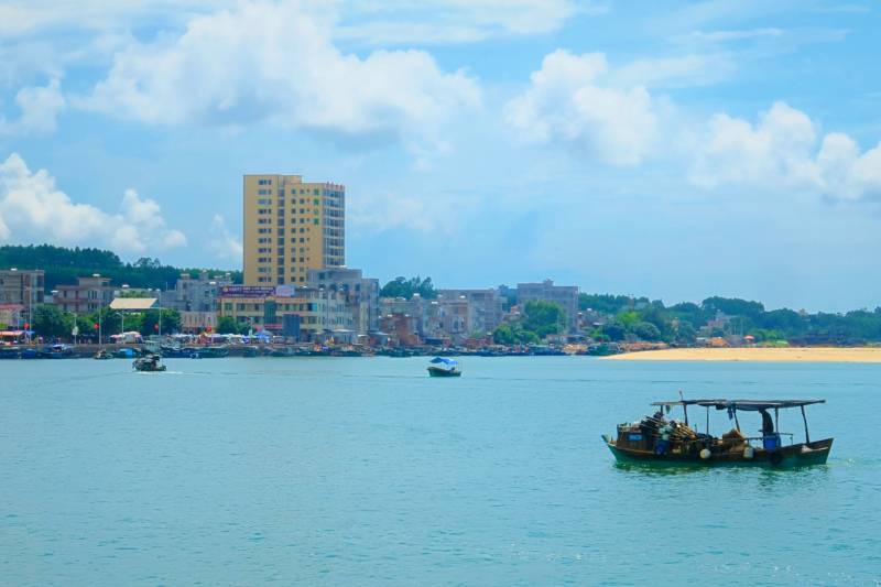 广东游记：在湛江遂溪的这个小镇旅行7天，吃到10种特别的海鲜