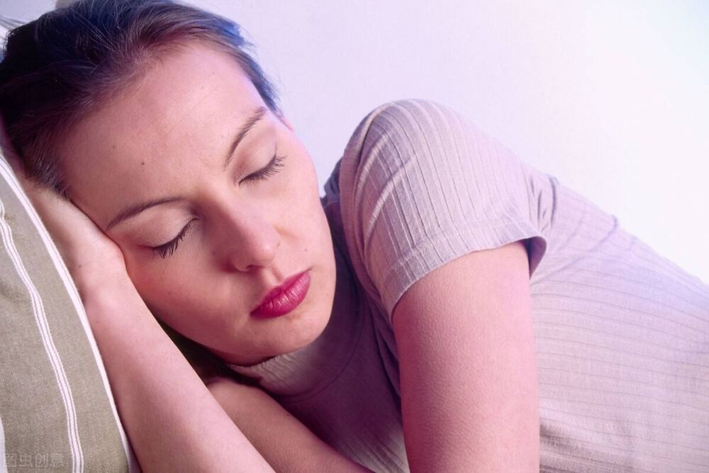 睡觉经常做梦是身体有问题了？专家警告，可能是缺少这几种维生素