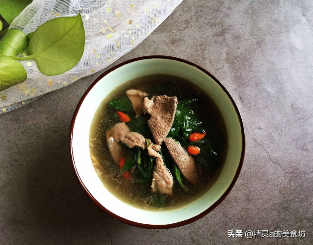 谷雨过后，常喝这一碗汤，3样食材简单一煮，明目补肝，健康入夏
