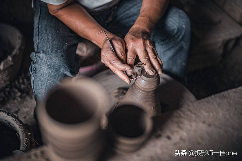 陕西这个村仅存的一家烧煤做瓷坊，火烧六天六夜，需两个月完成