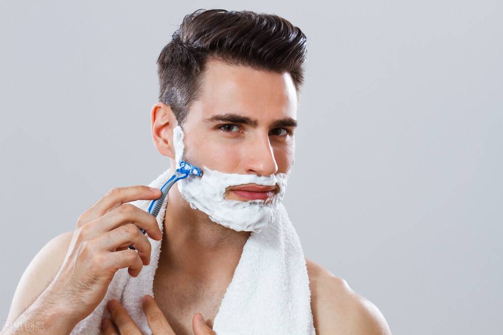 男人刮胡子的次数会影响寿命？提醒家人，“3个要点”最好不要刮