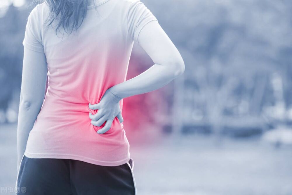 经期腰痛，身体或在“闹别扭”，快记住这4招，或能缓解经期腰痛