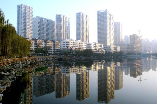 临沂市位列中国城市竞争力排行第79位：山东省最大市，人均却不高