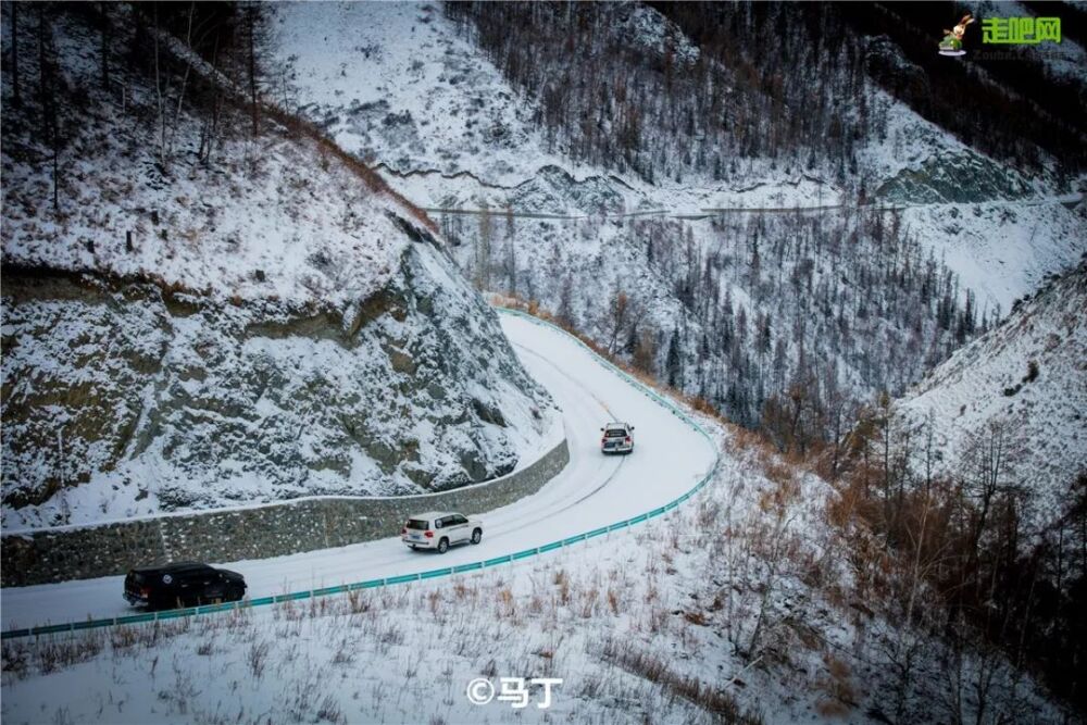 北上看雪，南下看花，这12个地方承包年末旅行