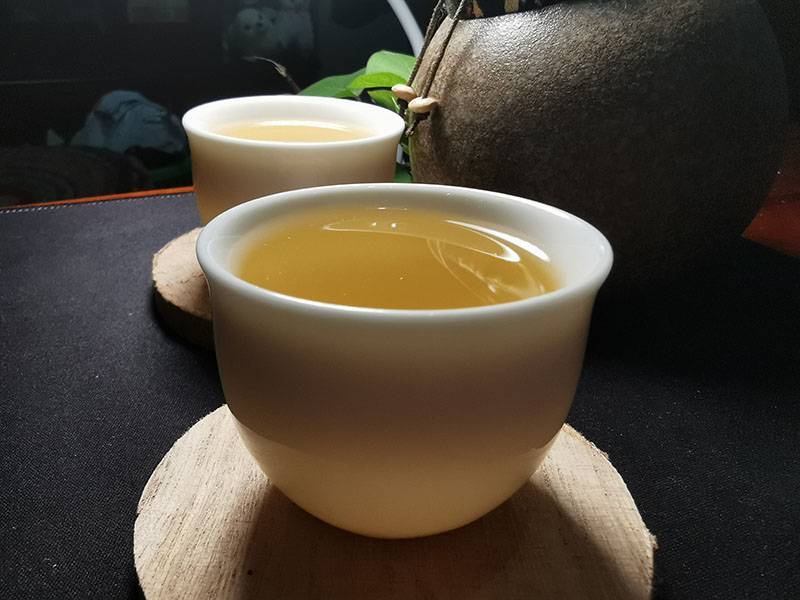 普洱生茶和熟茶的区别是什么？喝生茶好还是熟茶好？