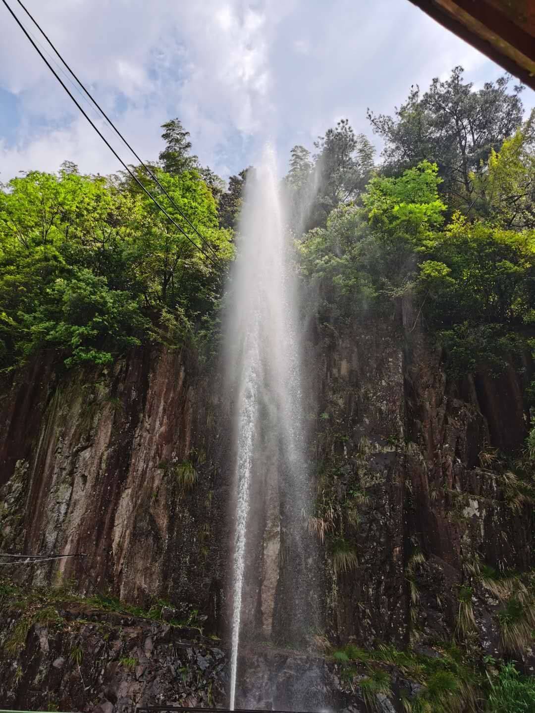 世界吉尼斯之最，中国火山岩最多的景区——天目大峡谷