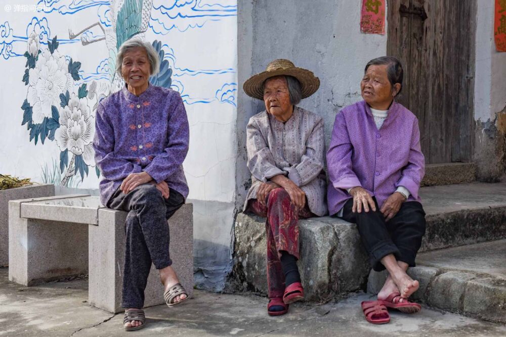 中国3座安逸小城，消费不贵，宜居宜游，是退休老人热门养老之地